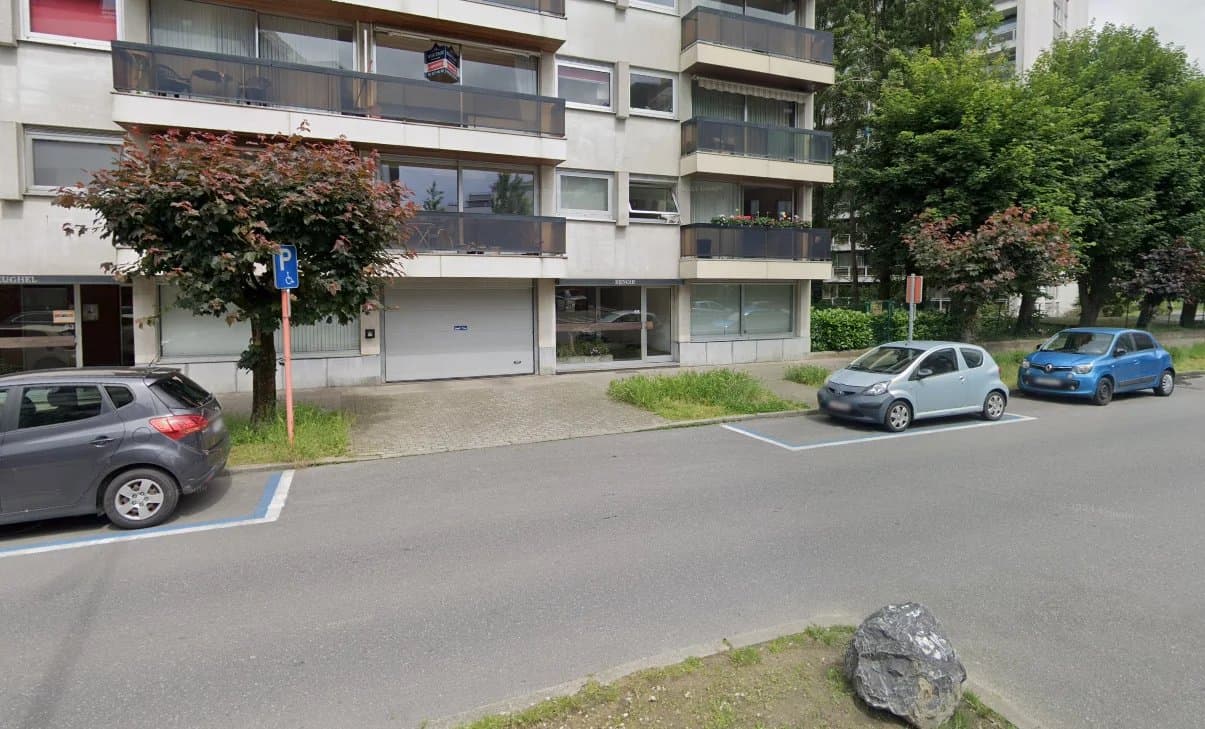 Evere - emplacement de parking (1)