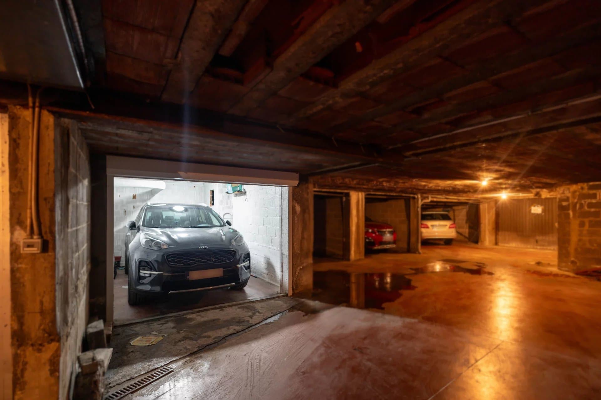 Garage box avec prise de courant (5)