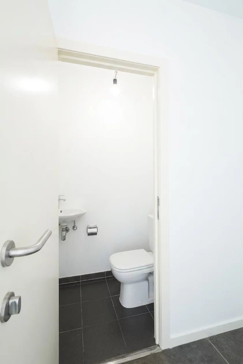 Appartement 2 chambres avec terrasse plein sud de 12 m² + parking (10)