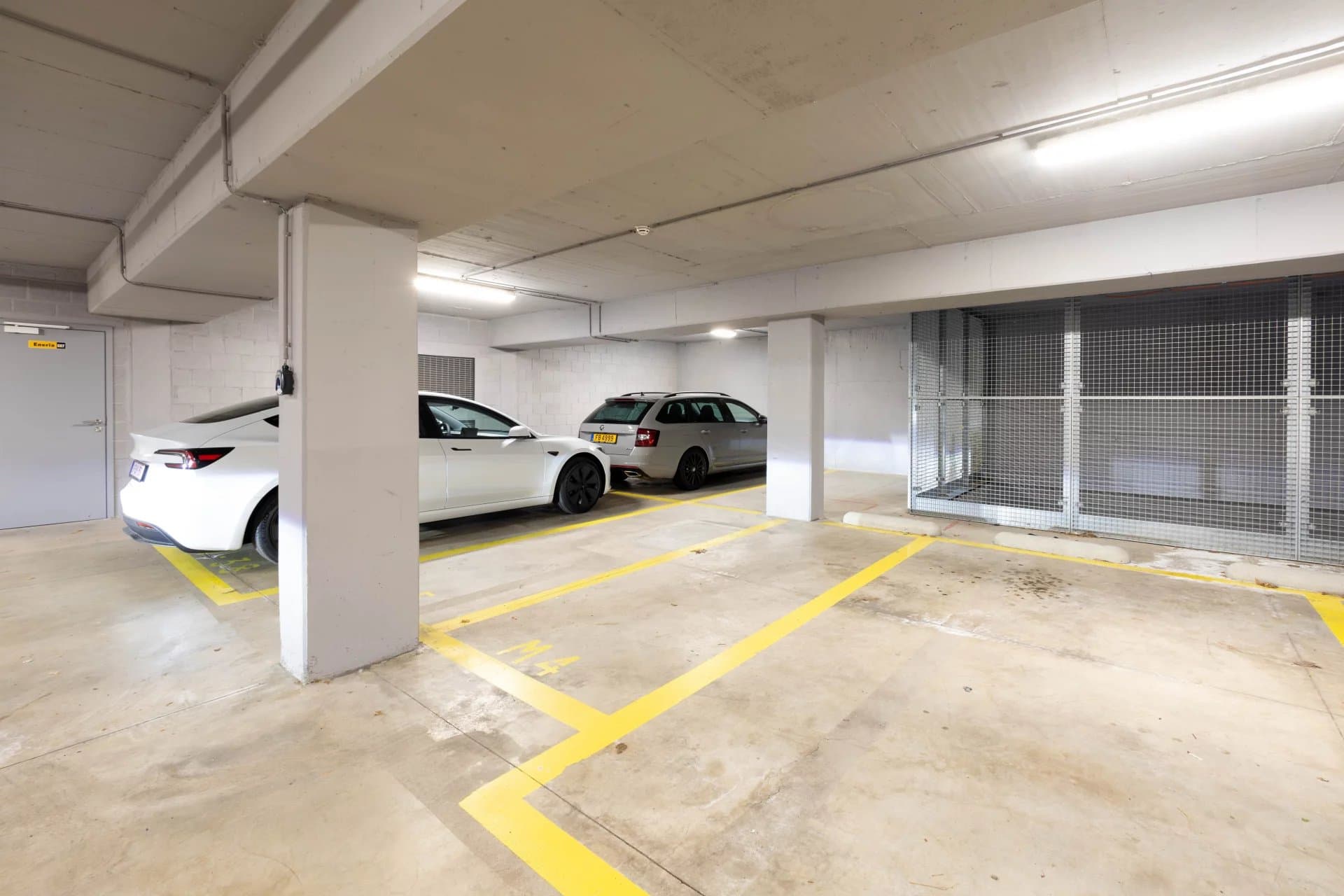 Evere - Parking pour moto (2)
