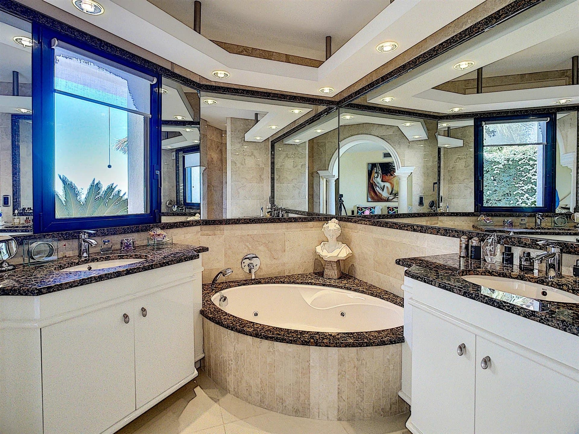 Villa Saint-Tropez (1)