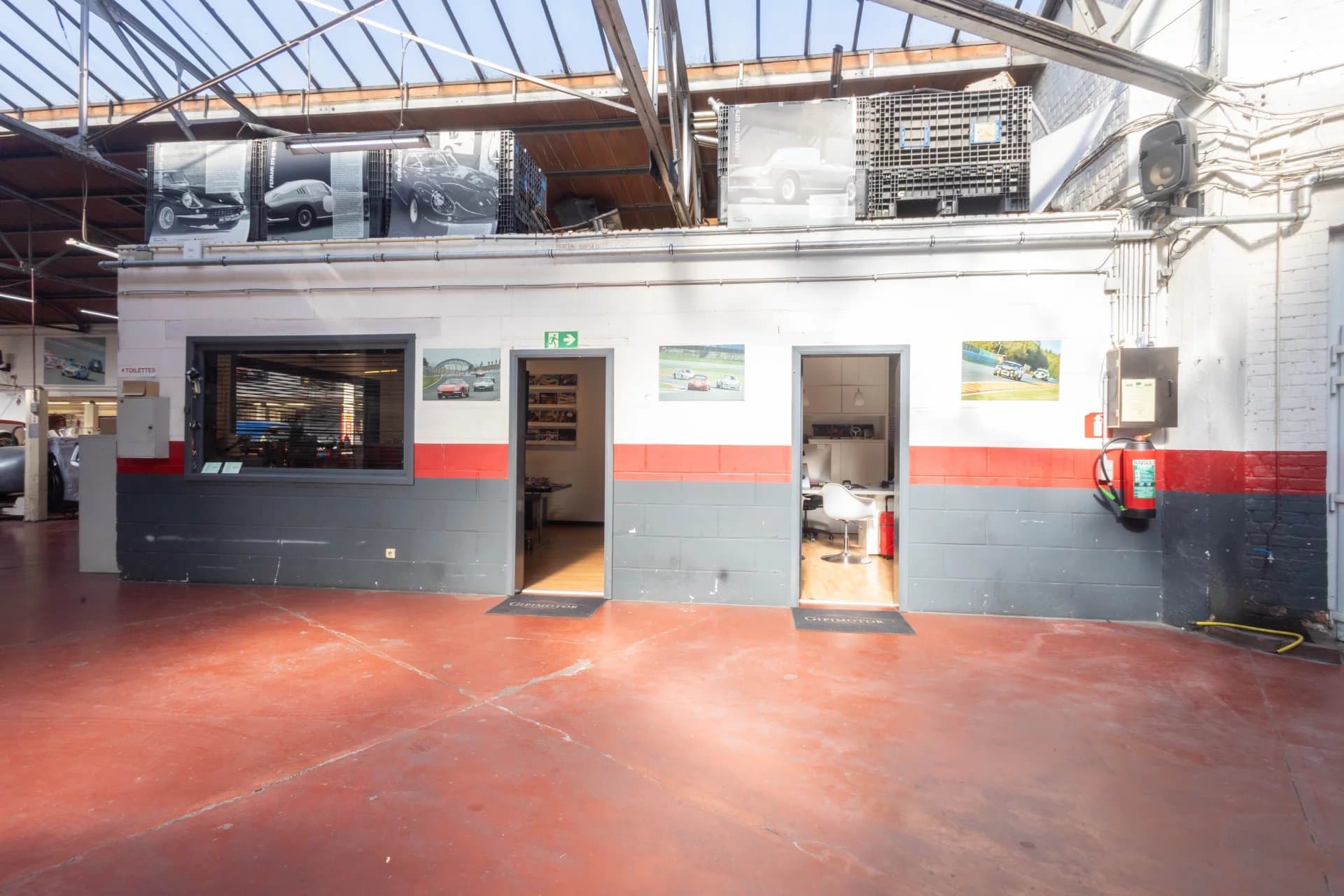 Incroyable entrepôt de 1.455 m² avec une hauteur de 4 mètres (22)