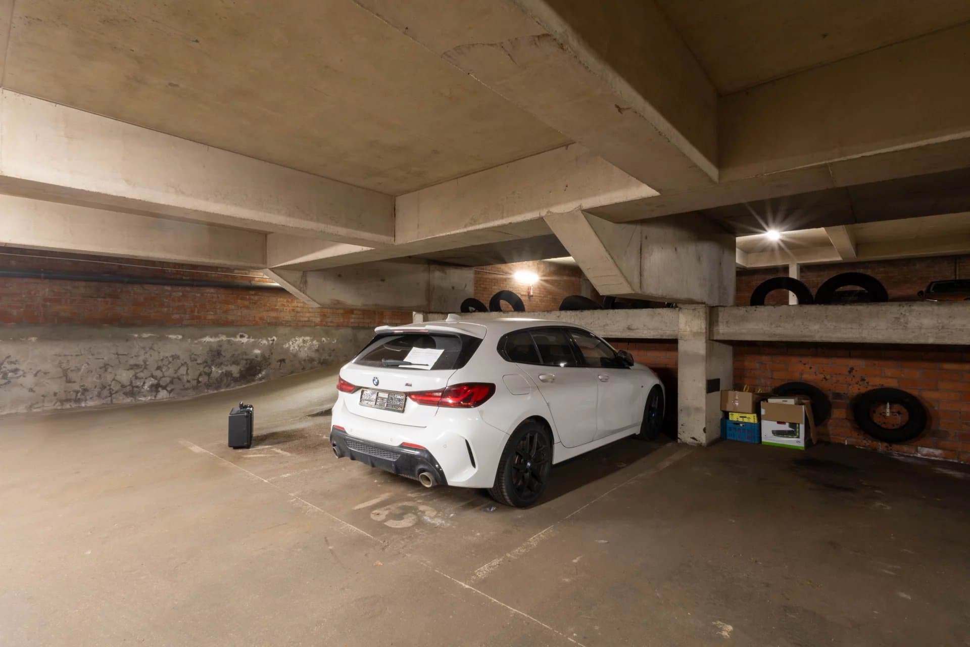Evere - emplacement de parking (3)
