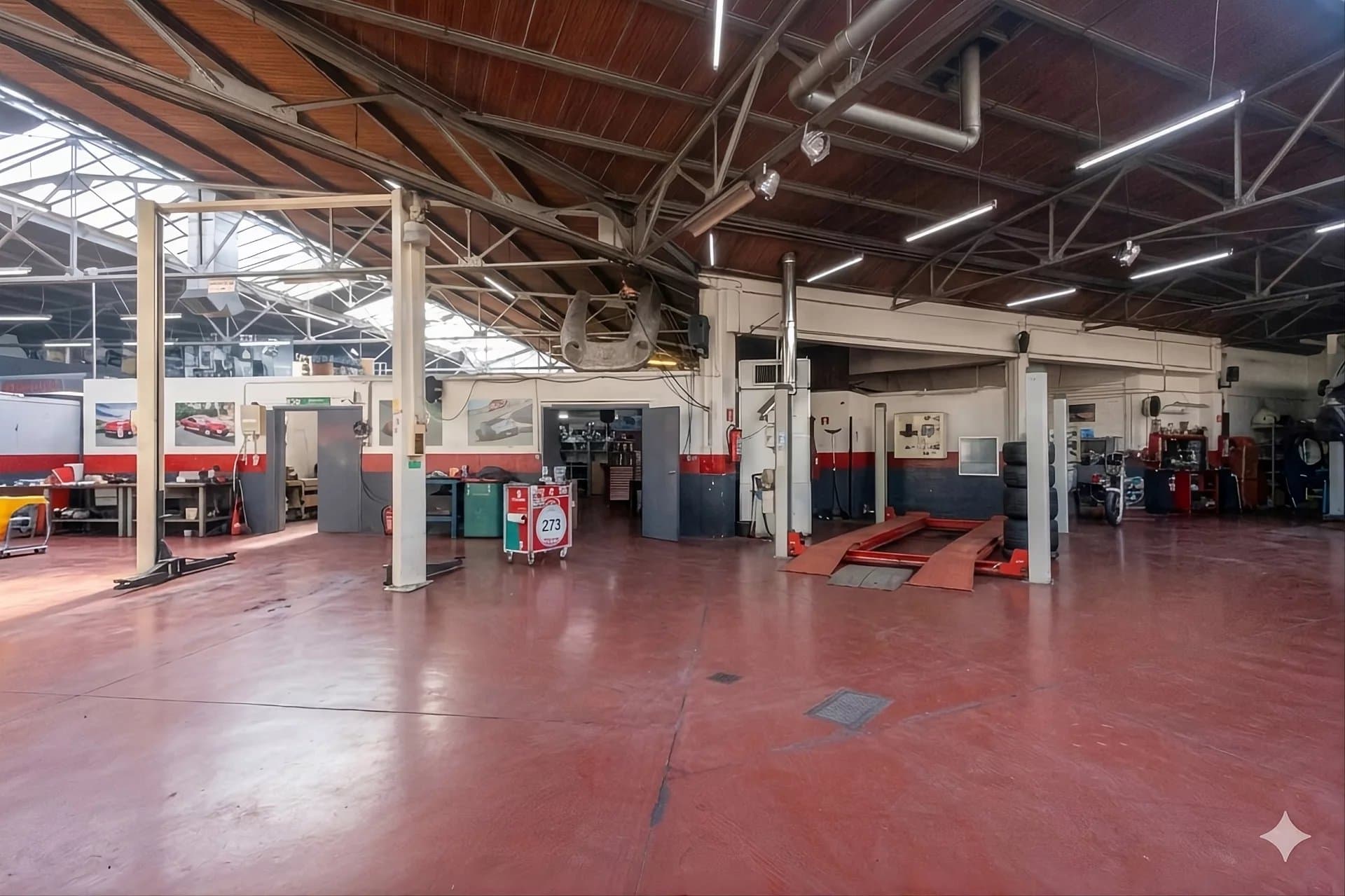 Incroyable entrepôt de 1.455 m² avec une hauteur de 4 mètres (6)