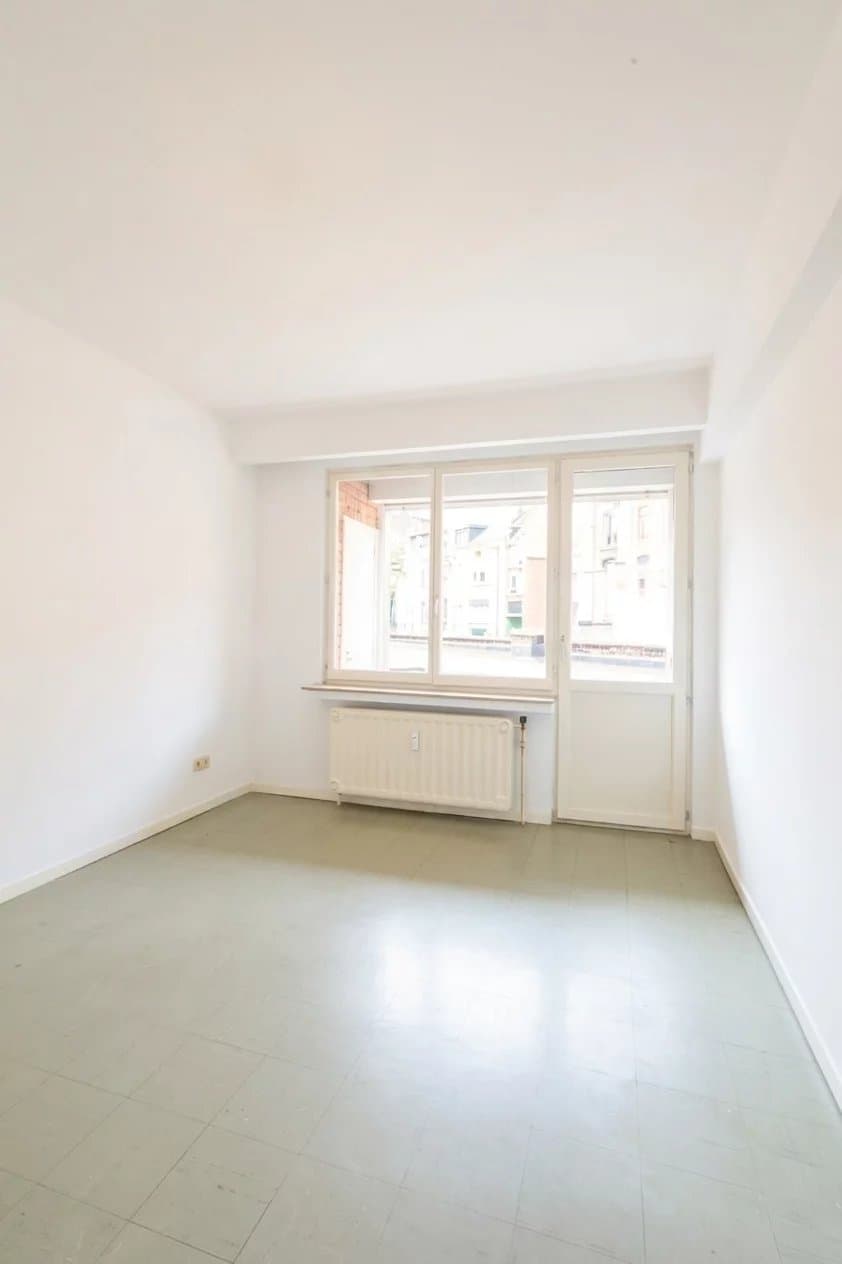 Spacieux appartement 2 chambres de 118 m² avec terrasse et balcon – Avenue Paul Deschanel à Schaerbeek (5)