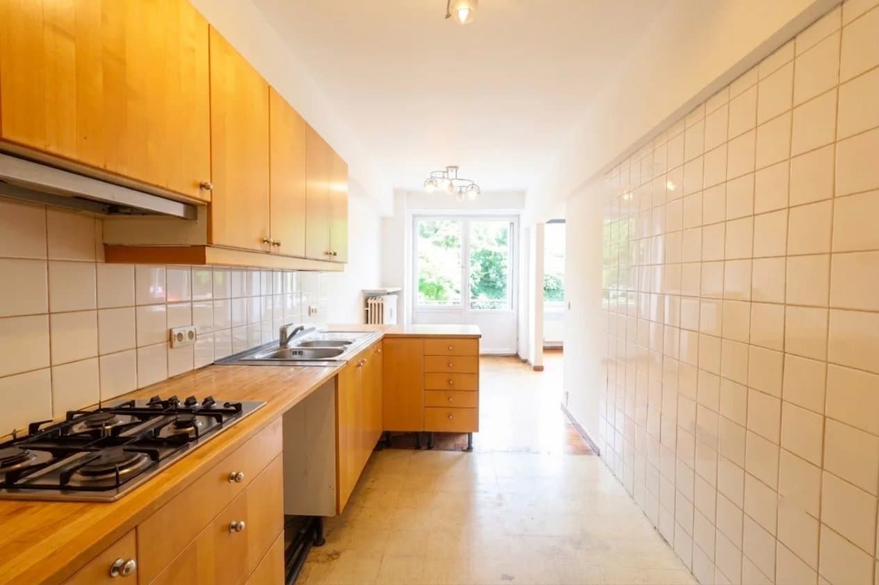 Spacieux appartement 2 chambres de 118 m² avec terrasse et balcon – Avenue Paul Deschanel à Schaerbeek (8)