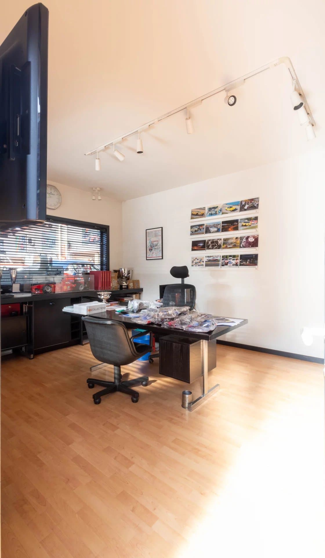 Incroyable entrepôt de 1.455 m² avec une hauteur de 4 mètres (12)