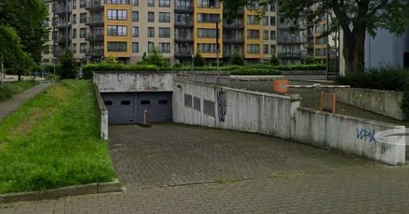 Evere - Parking pour moto (6)