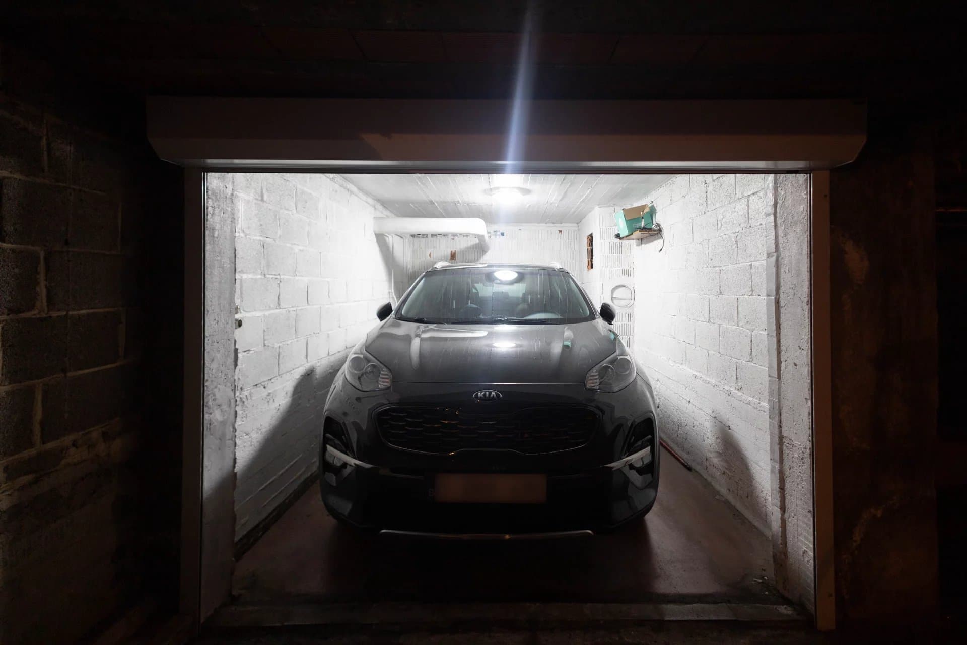 Garage box avec prise de courant (4)