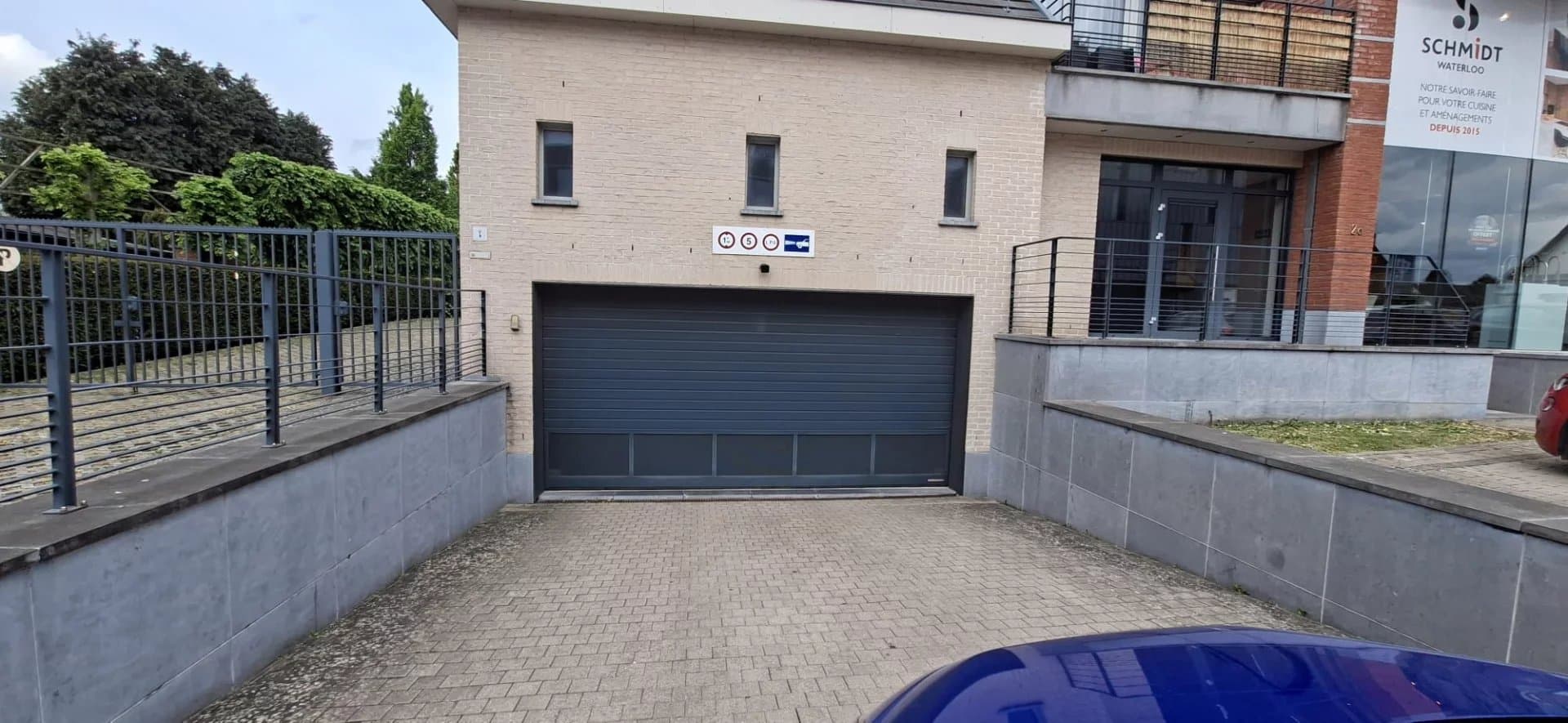 Waterloo - Parking pour voiture (2)