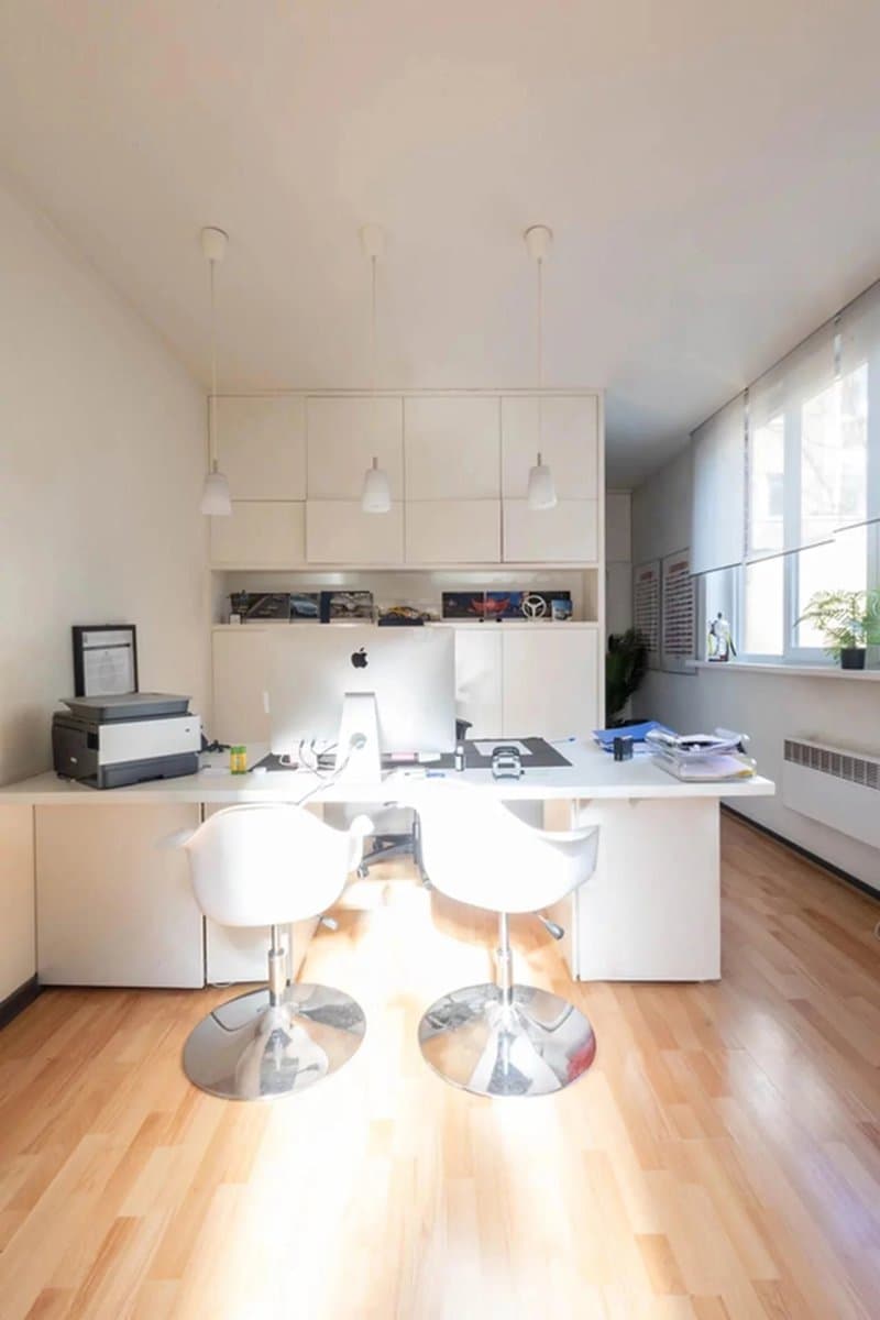 Incroyable entrepôt de 1.455 m² avec une hauteur de 4 mètres (14)