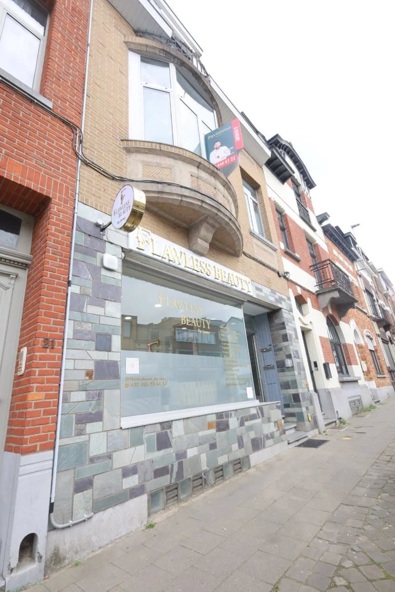 Immeuble mixte – Commerce et Triplex avec jardin de 240m² (3)