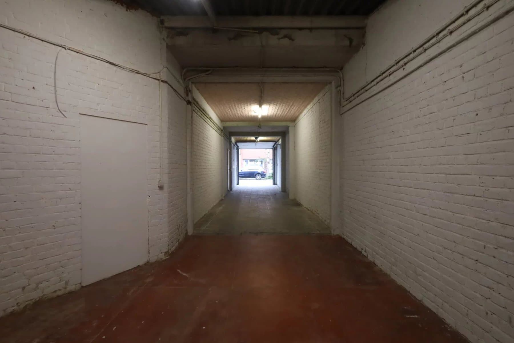 ENTREPÔT / ATELIER DE ± 310 m² À ANDERLECHT (10)