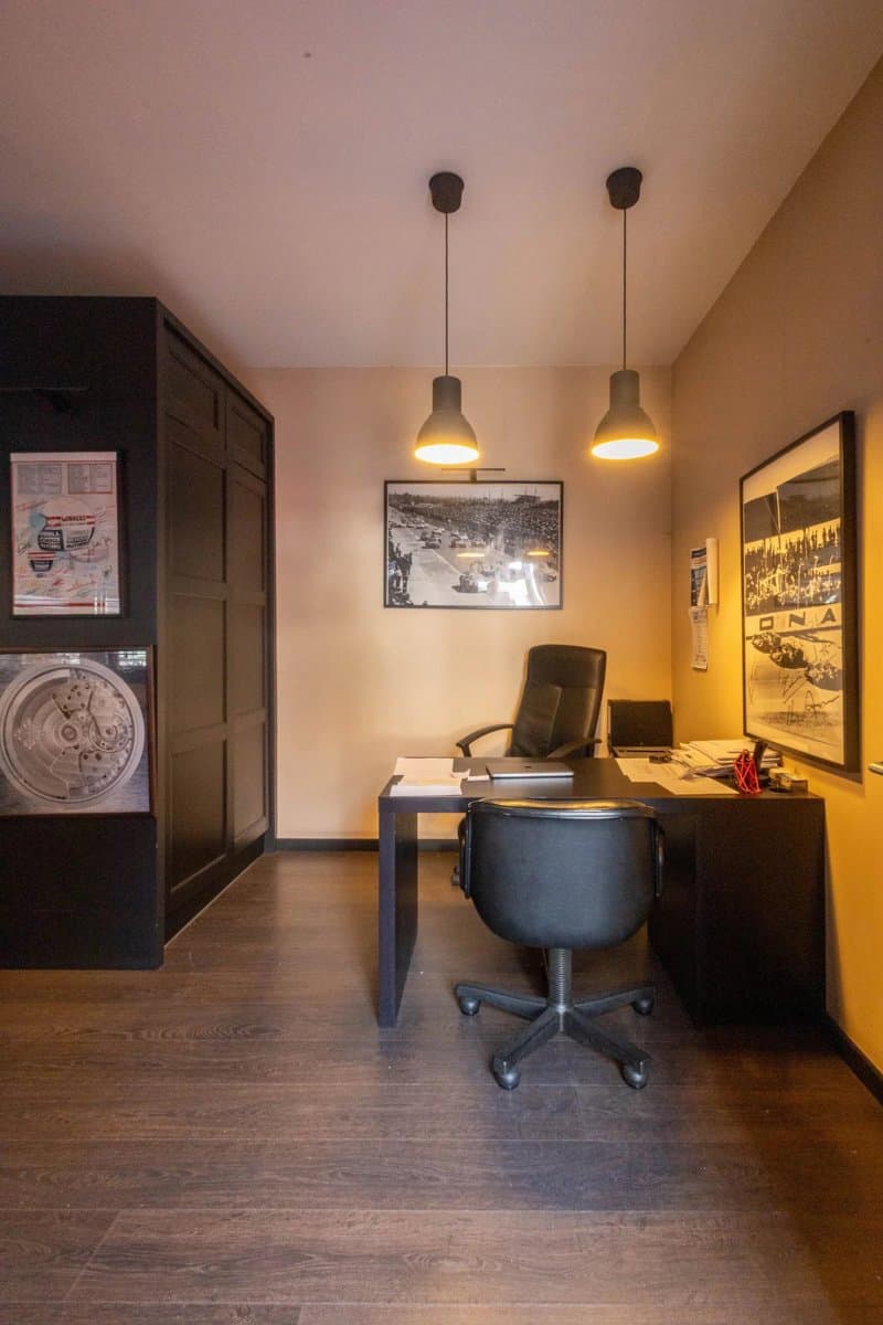 Incroyable entrepôt de 1.455 m² avec une hauteur de 4 mètres (17)