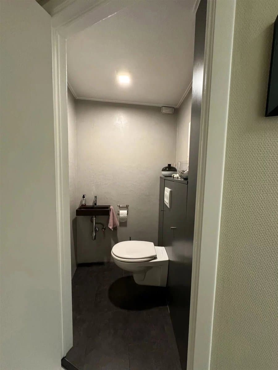 Lumineux appartement 2 chambres rénové (10)