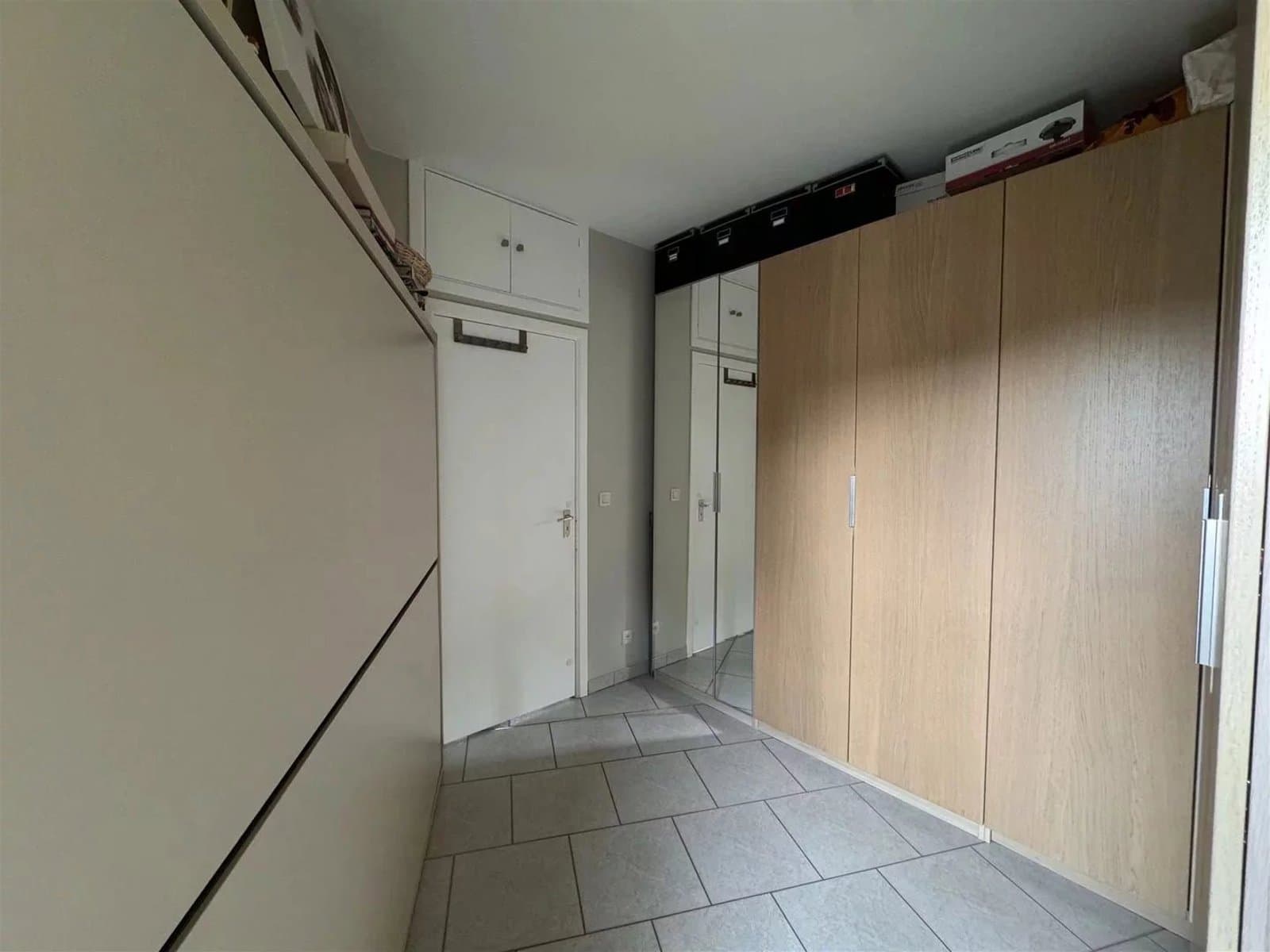 Lumineux appartement 2 chambres rénové (4)