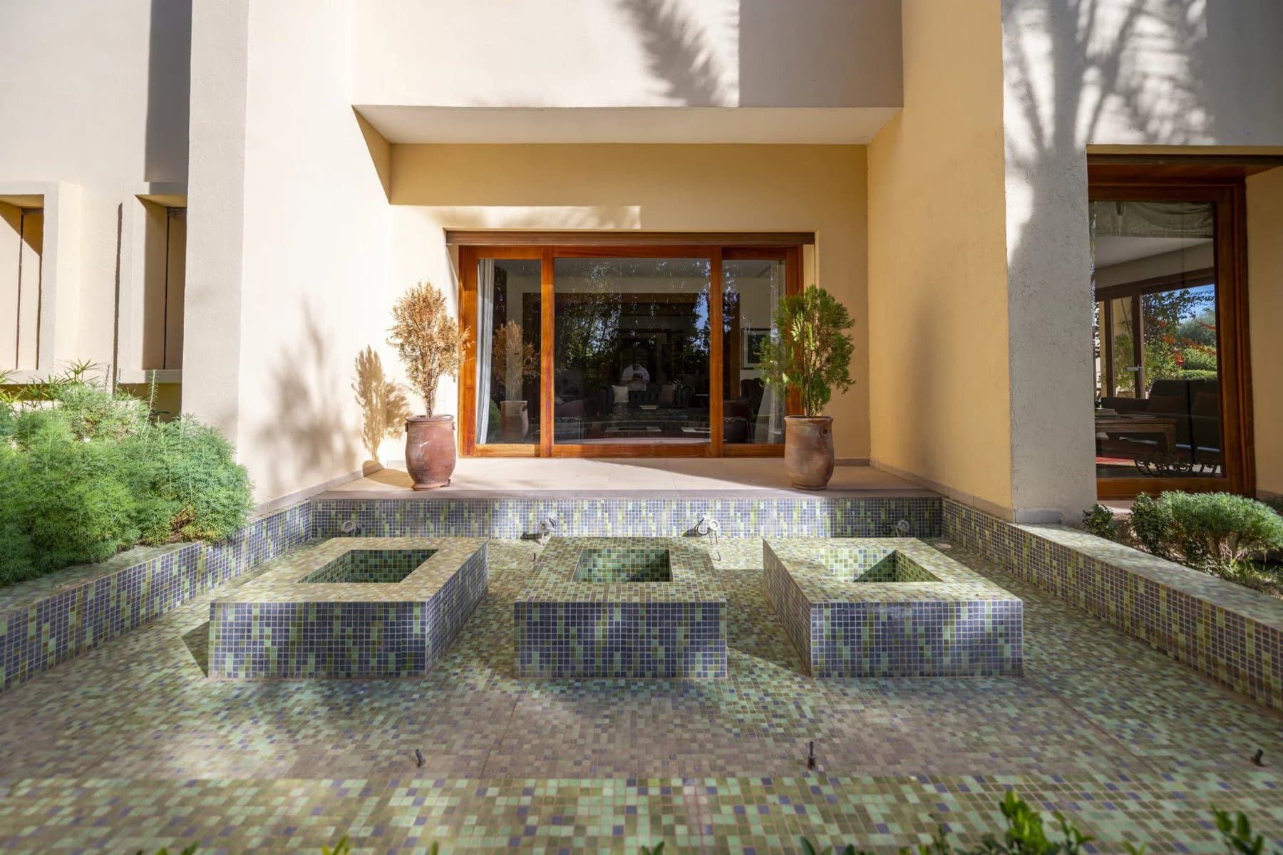 magnifique villa avec piscine sur le golfe d'Amelkis (24)