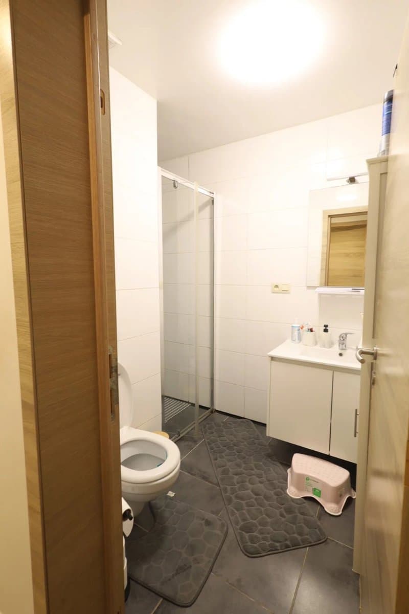 sous-plex 2 chambres avec jardin et garage (8)