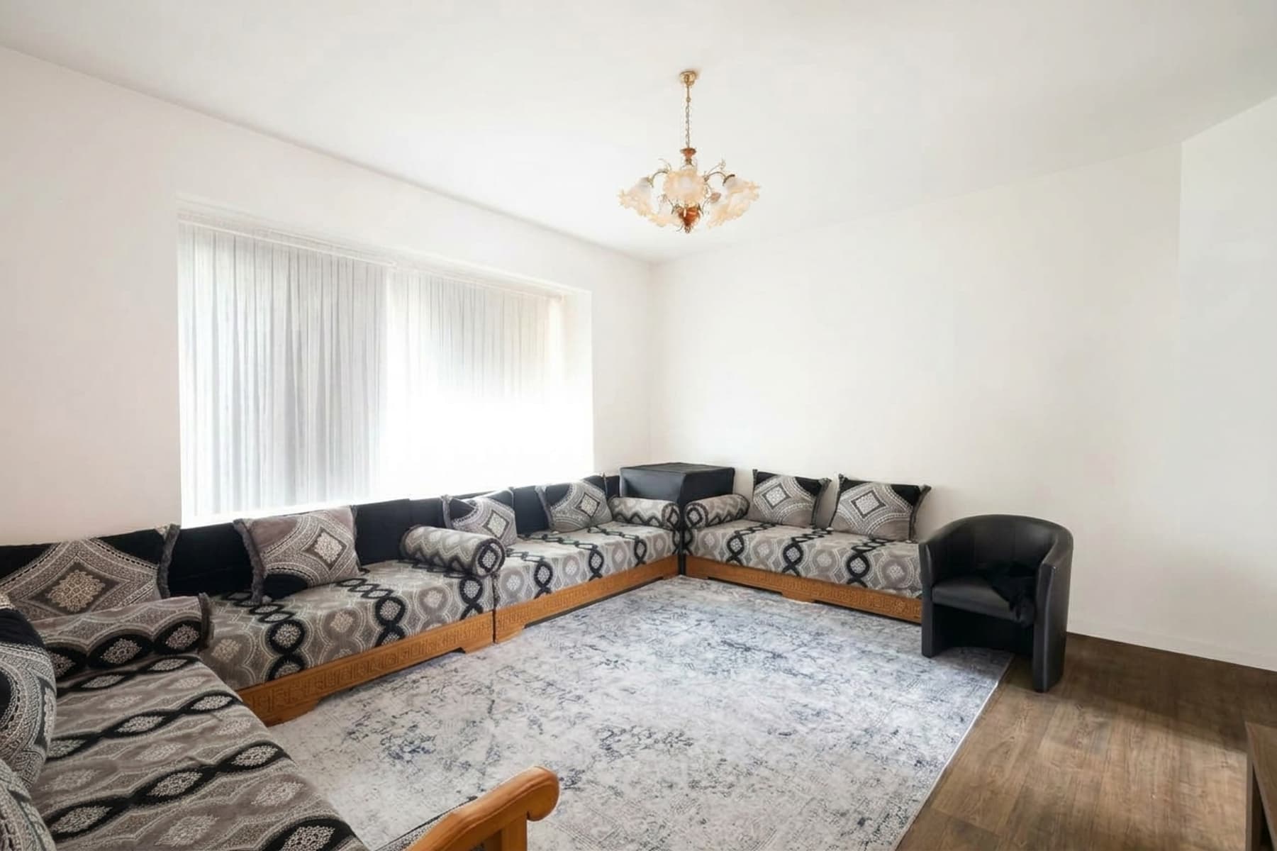 Huis in Evere, foto 19